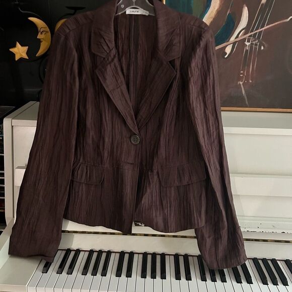 Elegant Brown Blazer for Women 10 - Picture 3 of 11